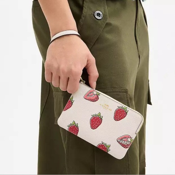 Coach Corner Zip Wristlet With Strawberry Print - Picture 2 of 11